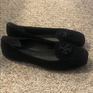 Black suede Tory burch flats
